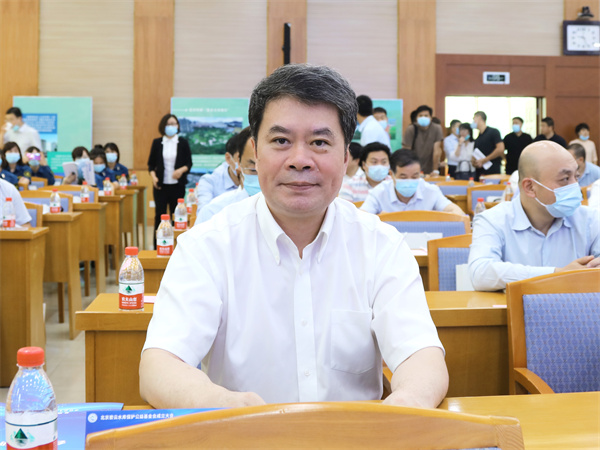 2L8A4313.jpg 2L8A4313.jpg