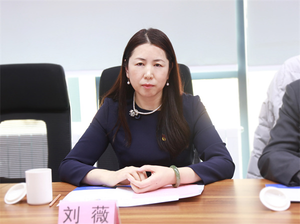 2L8A1863.jpg 2L8A1863.jpg