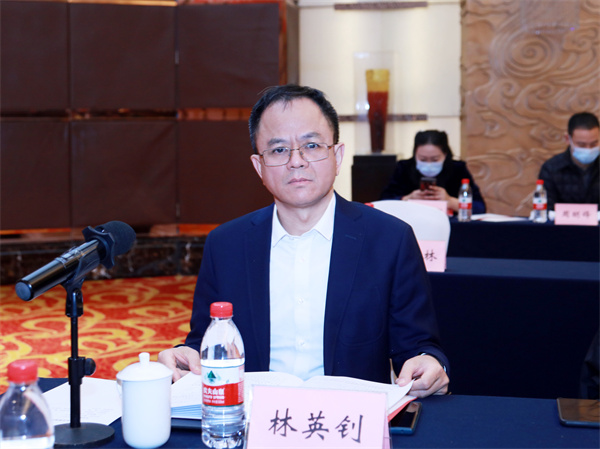 2L8A2265.jpg 2L8A2265.jpg