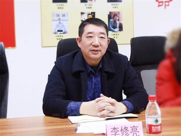 2L8A3552.jpg 2L8A3552.jpg