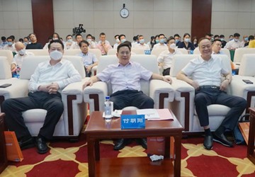 陈春玖会长、施锦珊执行会长应邀出席莆田招商项目恳谈会