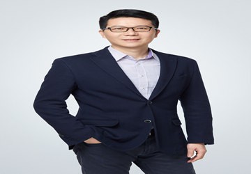 四届七次常务会长办公会议增补副会长吴彬华