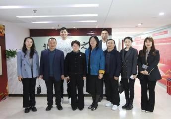 怀柔区人民政府副区长韦小萍一行莅临总商会座谈交流